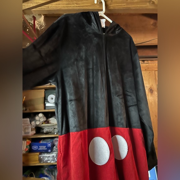 L/XL Mickey Mouse costume from Spirit Halloween - Picture 2 of 6